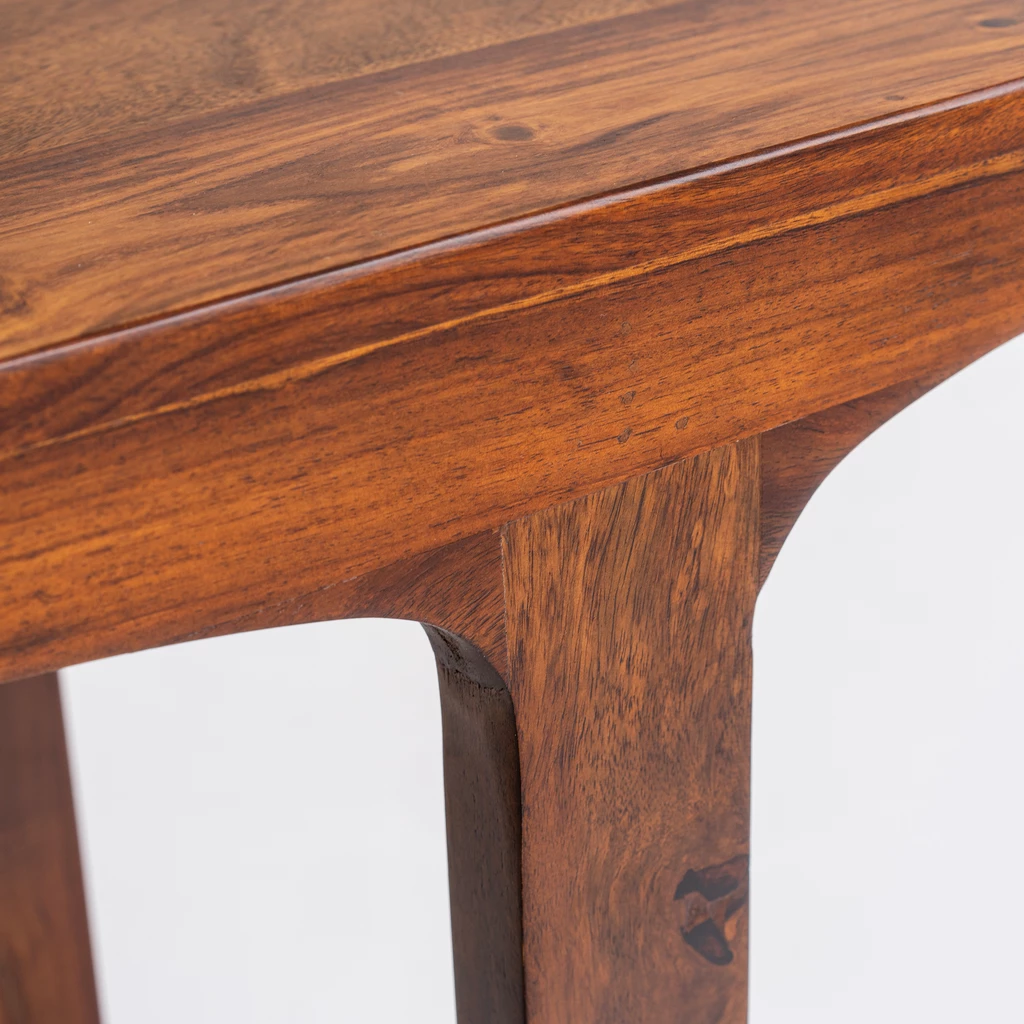 Sidetable T-Bone