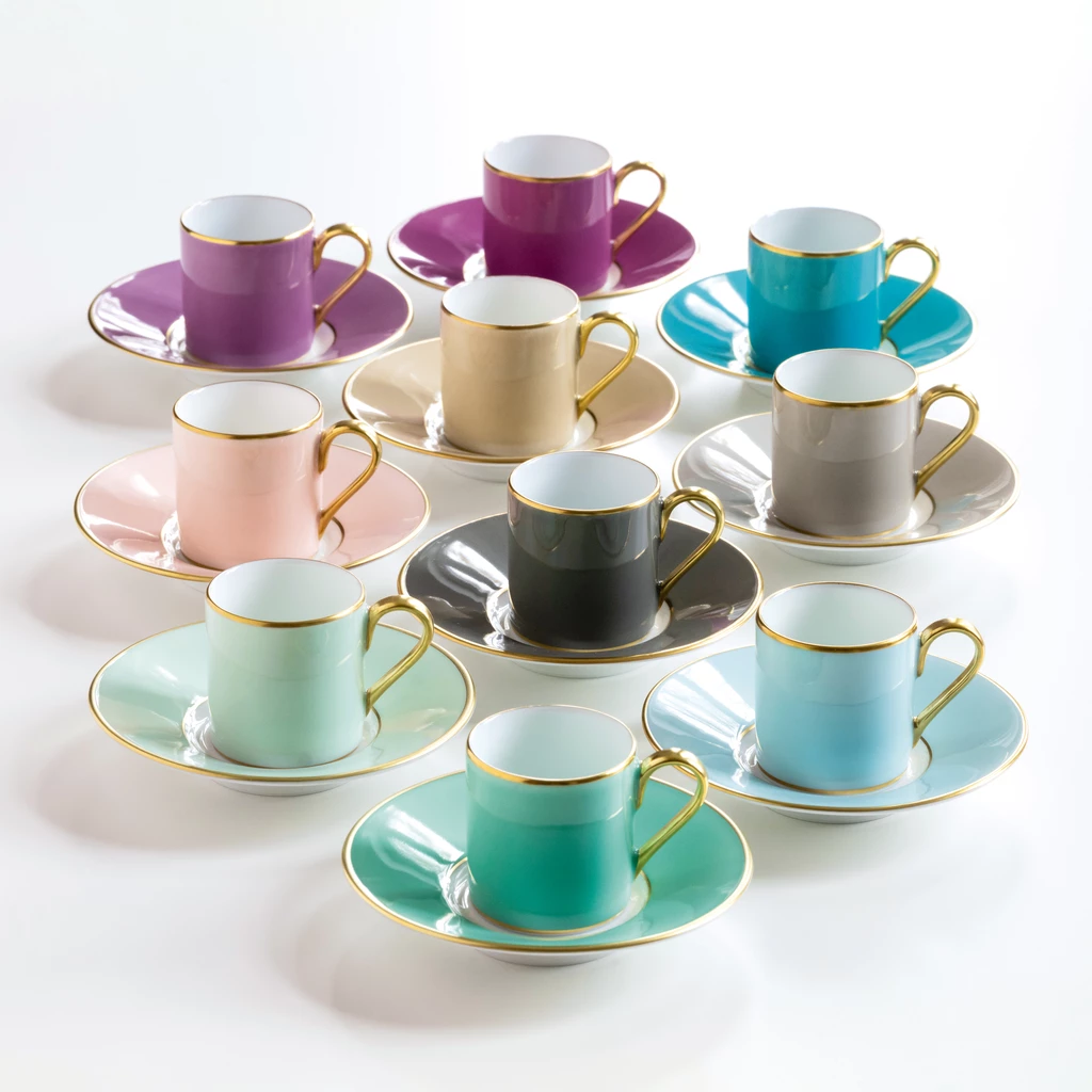 Porcelaine de Limoges Mokkatasse mit Golddekor Perlgrau