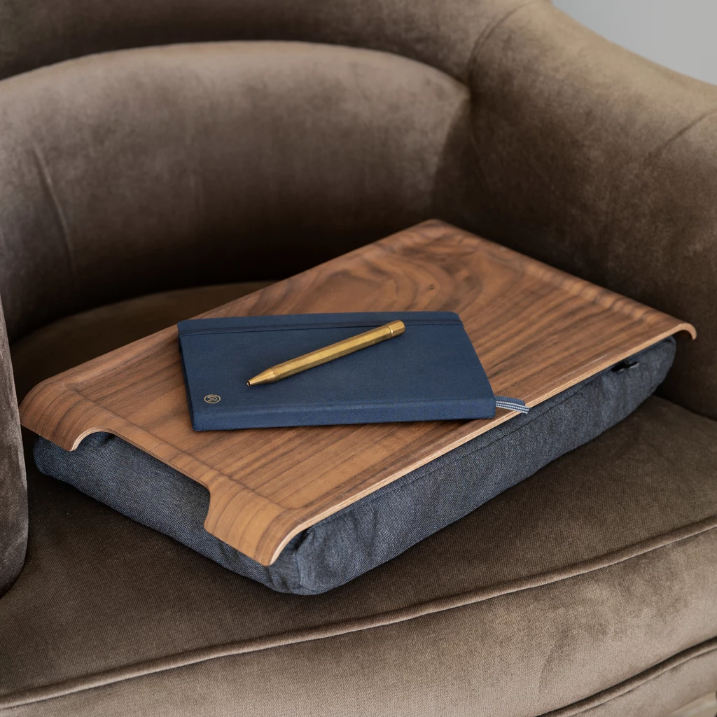 Mini-Laptray mit rutschfester Beschichtung