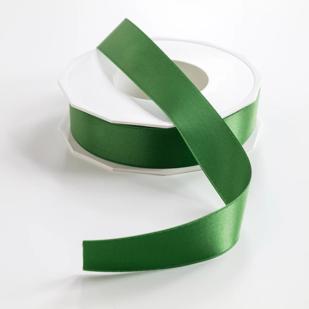 Geschenkband aus Seidensatin Grün