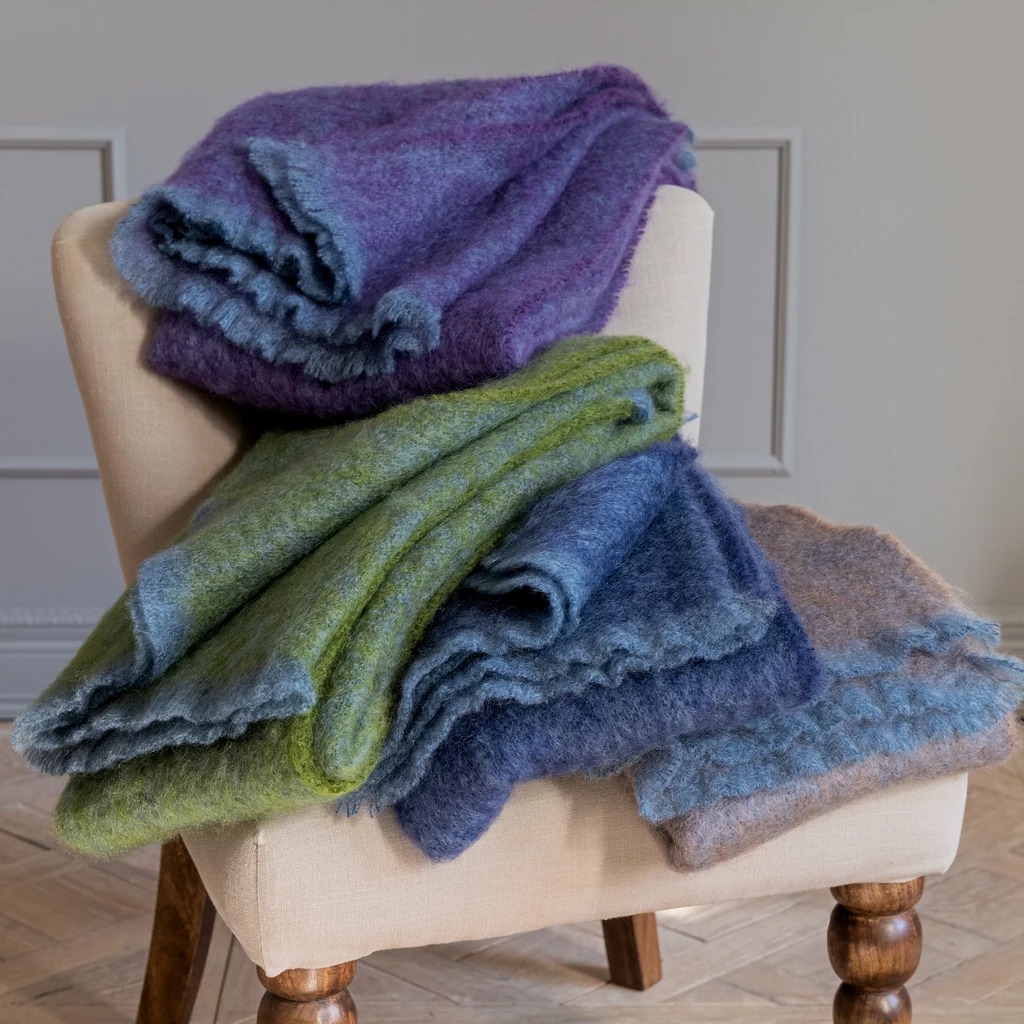 Cushendale: Mohair-Plaid aus Irland Aubergine