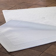 Bettvorleger und Badeteppich Rahmen Weiß