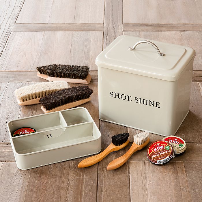Shoe Shine Box mit Pflegeutensilien